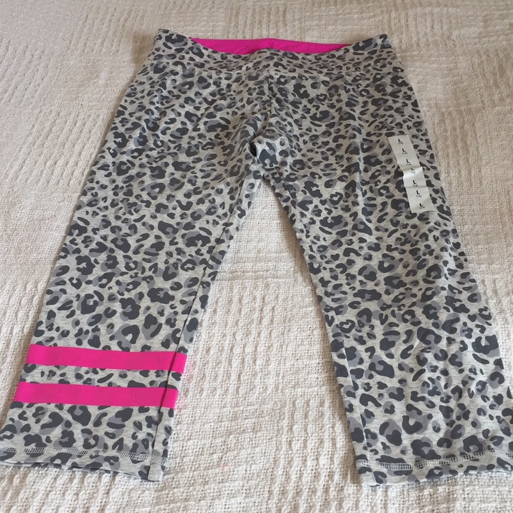 NWT. Girls size 14 yoga Capri leggings.